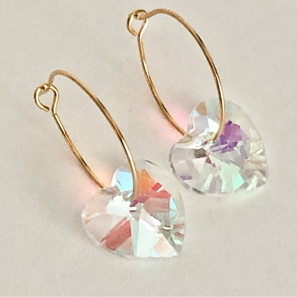 New Handmade Sparkling Dangling Crystal Heart Hoop Earrings Lightweight Elegant - Picture 3 of 8